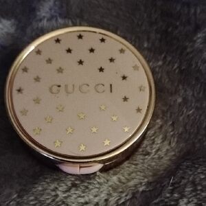 Gucci Pale Pink Star Compact with Gold Stars Blush In 5rose Beige